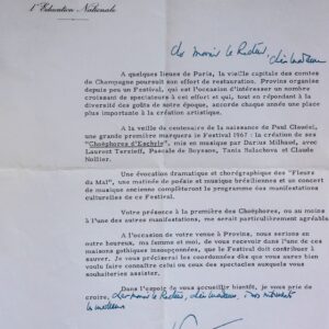 Alain Peyrefitte annonce la création d'une pièce de Claudel au festival de Provins.