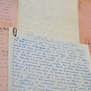 Manuscrits de 11 chroniques de Thierry Maulnier pour le Figaro