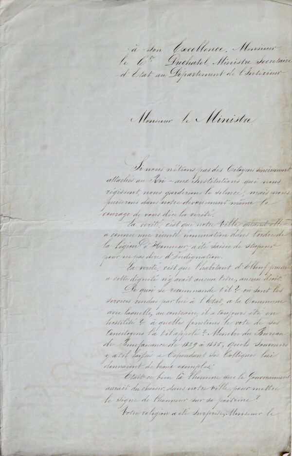 Pétition dénonçant une légion d'honneur imméritée