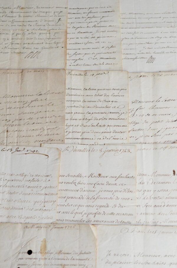 7 lettres du maréchal de Noailles au secrétaire de Perpignan