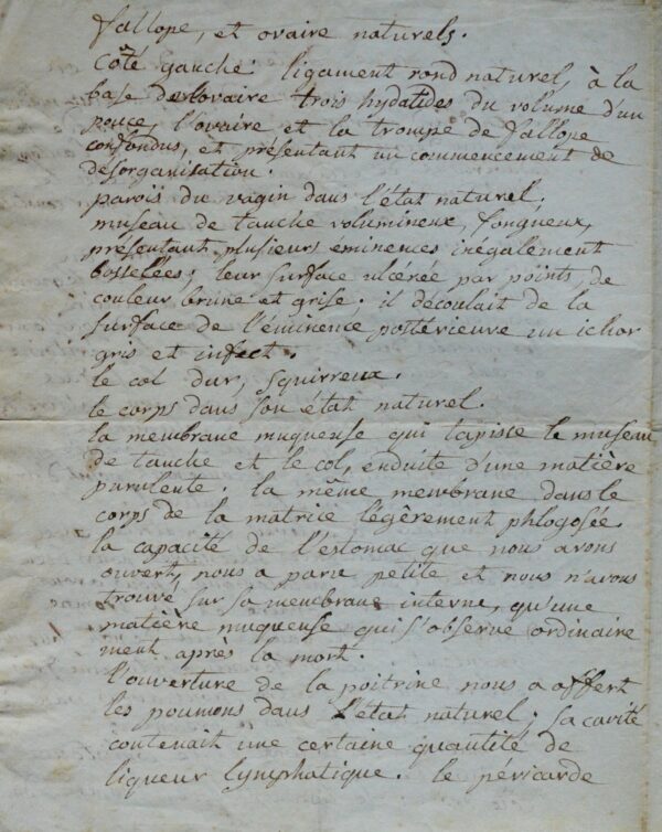 Description d'une autopsie d'utérus en 1808