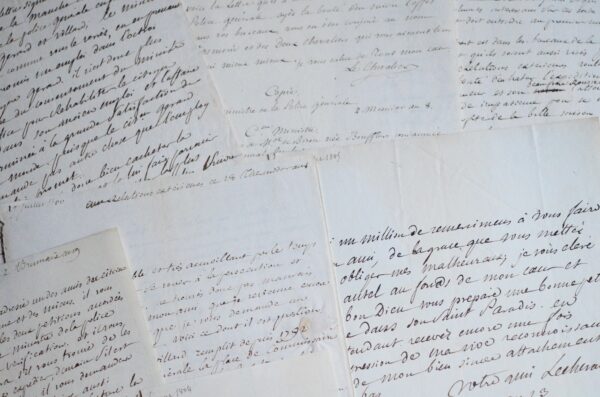 7 lettres de l'érudit Jean-Baptiste Le Chevalier, bibliothécaire de Sainte-Geneviève