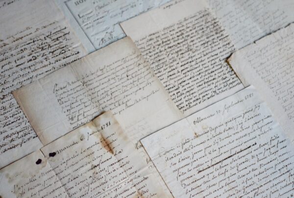 Ensemble de 5 documents relatifs aux Alpes de Haute-Provence, au XVIIIe siècle.