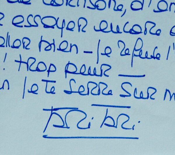 Belle lettre de Brigitte Bardot à Roger Hanin : "La planète semble se venger de toutes les dépravations que l'être humain lui fait subir"