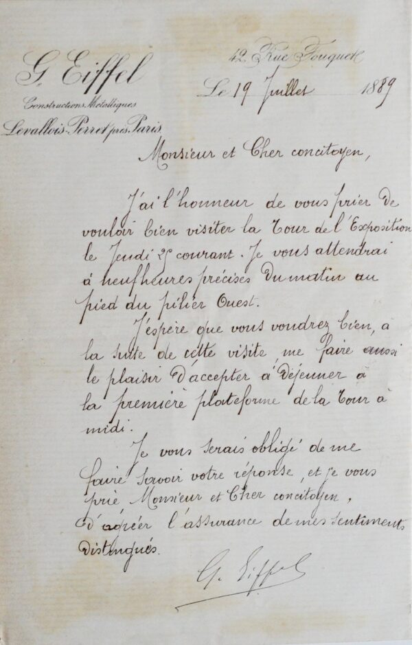 Gustave Eiffel organise une visite et un déjeuner dans sa Tour, en 1889