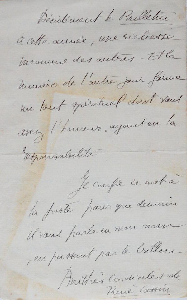 Le Nobel de la Paix, René Cassin, ravi de son portrait