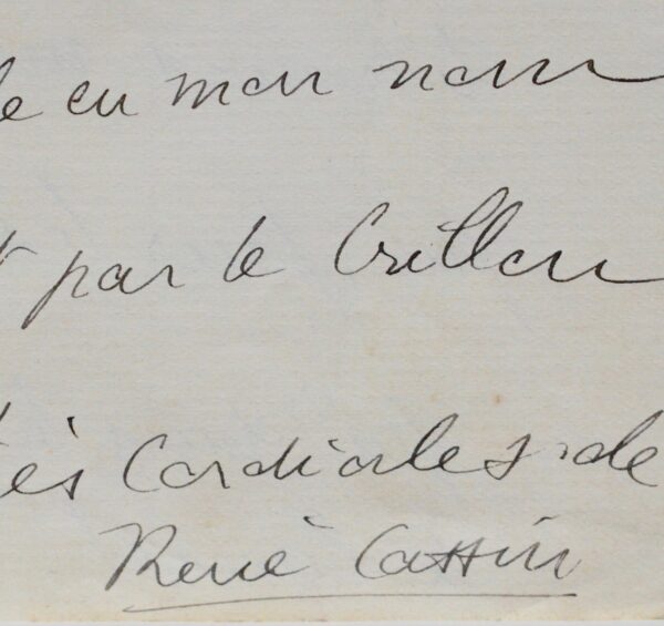 Le Nobel de la Paix, René Cassin, ravi de son portrait