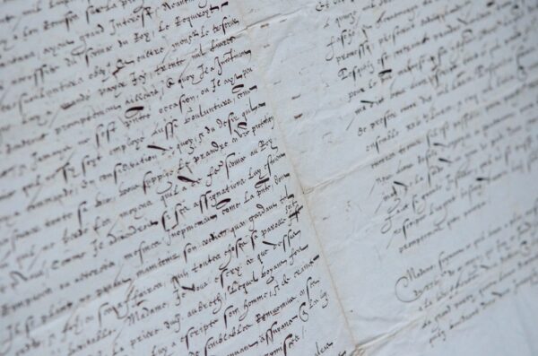 Belle et rare lettre de Jean de Morvillier, évêque d'Orléans et garde des sceaux, adressée à Catherine de Médicis