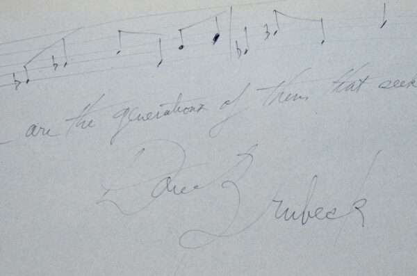 Grande portée musicale signée du jazzman Dave Brubeck