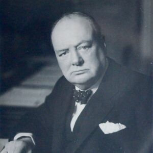 Très beau portrait photographique signé par Winston Churchill