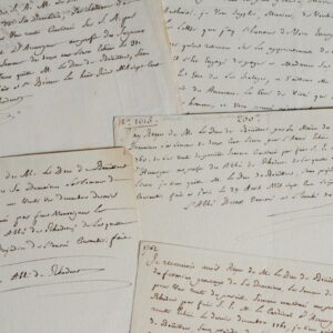 Ensemble de cinq documents signés d'Henri Louis René des Nos, évêque de Rennes et abbé de Redon
