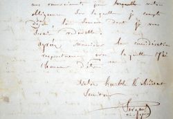 Mgr Sergent, vic. gen. de Corbigny et futur évêque de Quimper, met au net son manuscrit.