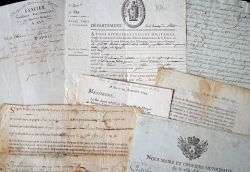 Bel ensemble de documents XVIIe-XIXe sur Aix-en-Provence.