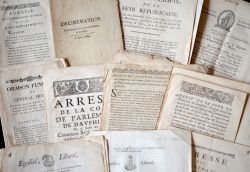 Important ensemble d'imprimés XVIIe-XVIIIe sur le Dauphiné.