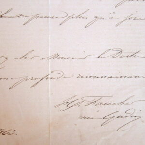 Hermine Gudin reconnaissante offre un tableau.