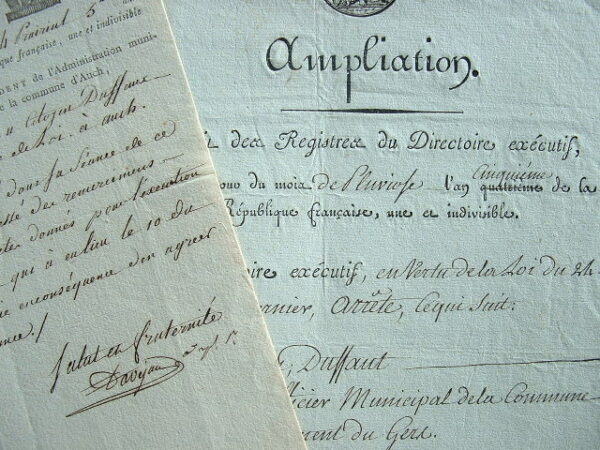 La ville d'Auch fête les victoires de la Révolution.