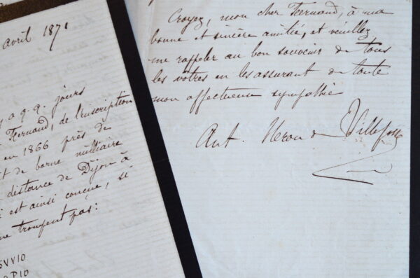 Antoine Héron de Villefosse se renseigne sur une inscription bourguignonne.