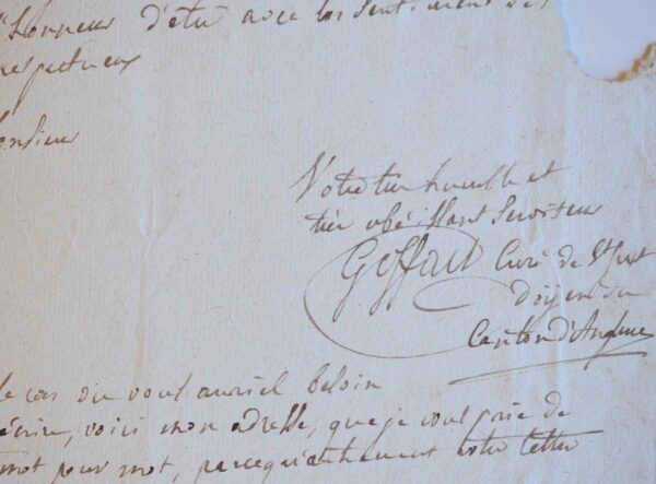 Le curé de Saint-Just (Marne) prépare la publication de l'Office de Saint-Just.